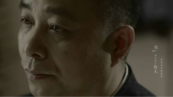 影片对称还有服装设计师做陪衬 影片对称还有服装设计师做陪衬