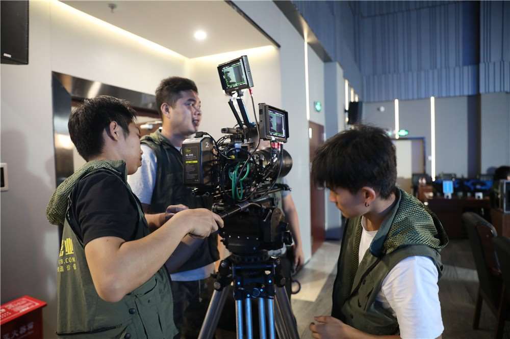 企业宣传片拍摄中的画面质感提升方法