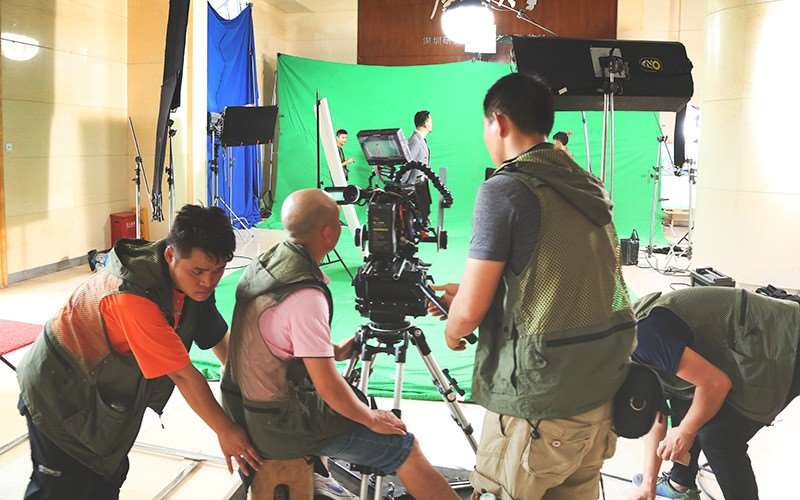 企业宣传片拍摄中的快节奏剪辑实践